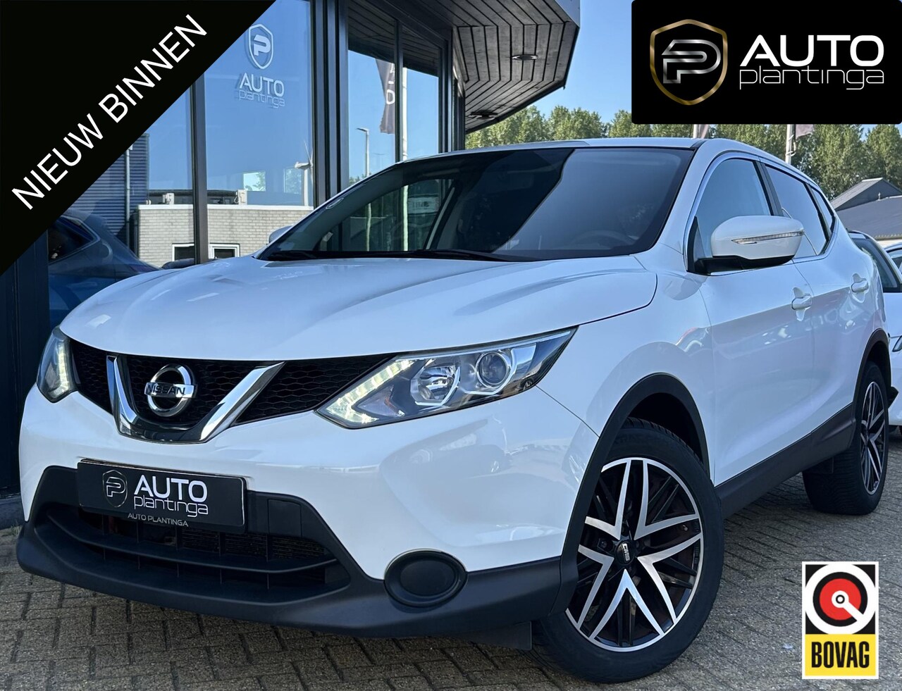 Nissan Qashqai - 1.2 Visia 116PK | NL AUTO | NAP | Trekhaak | Airco | Cruise Control | Lichtmetalen Velgen - AutoWereld.nl