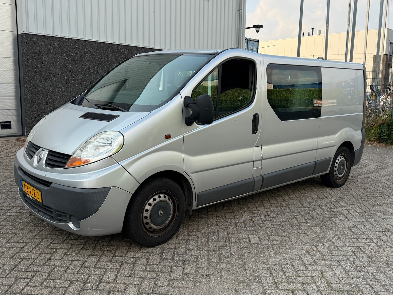 Renault Trafic - 2.0 dCi T29 L2H1 AIRCO DUBBELE CABINE - AutoWereld.nl