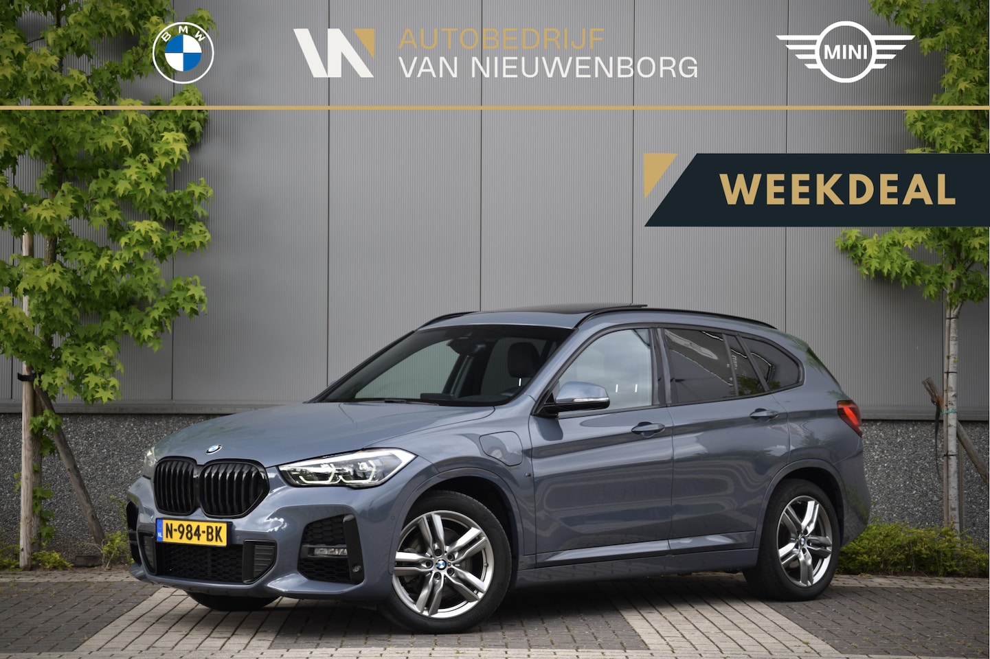 BMW X1 - xDrive25e M-Sport | Facelift | Panoramadak | Trekhaak | Adaptive Cruise | HUD | Lederen S - AutoWereld.nl