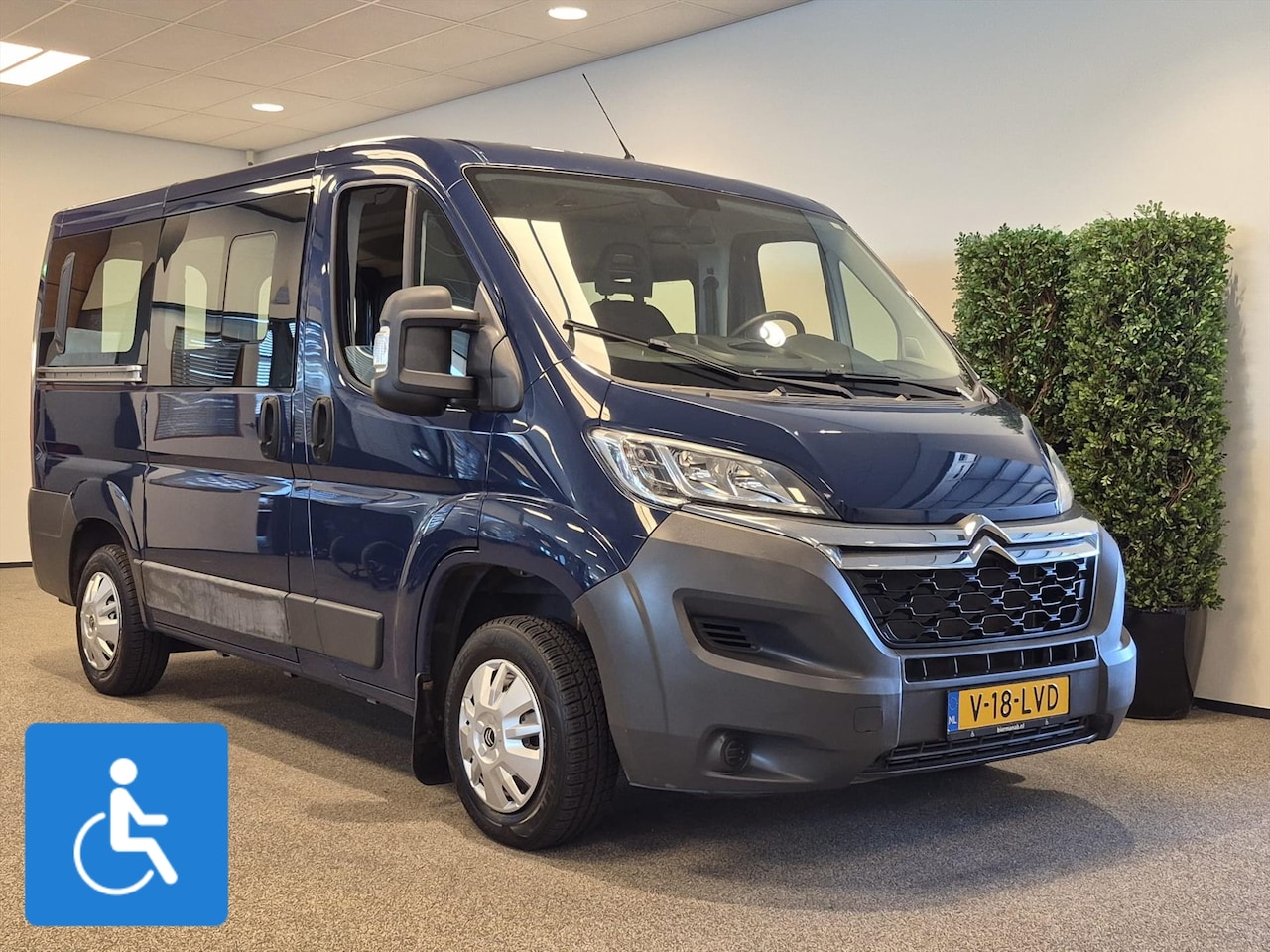 Citroën Jumper - L1H1 Rolstoelbus - Rolstoel voorin (airco) - AutoWereld.nl