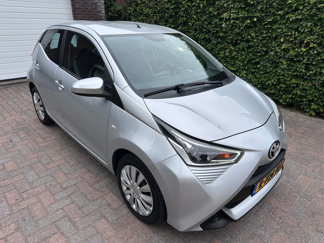 Toyota Aygo - 1.0 VVT-i x-play Weinig km! / NAP - AutoWereld.nl
