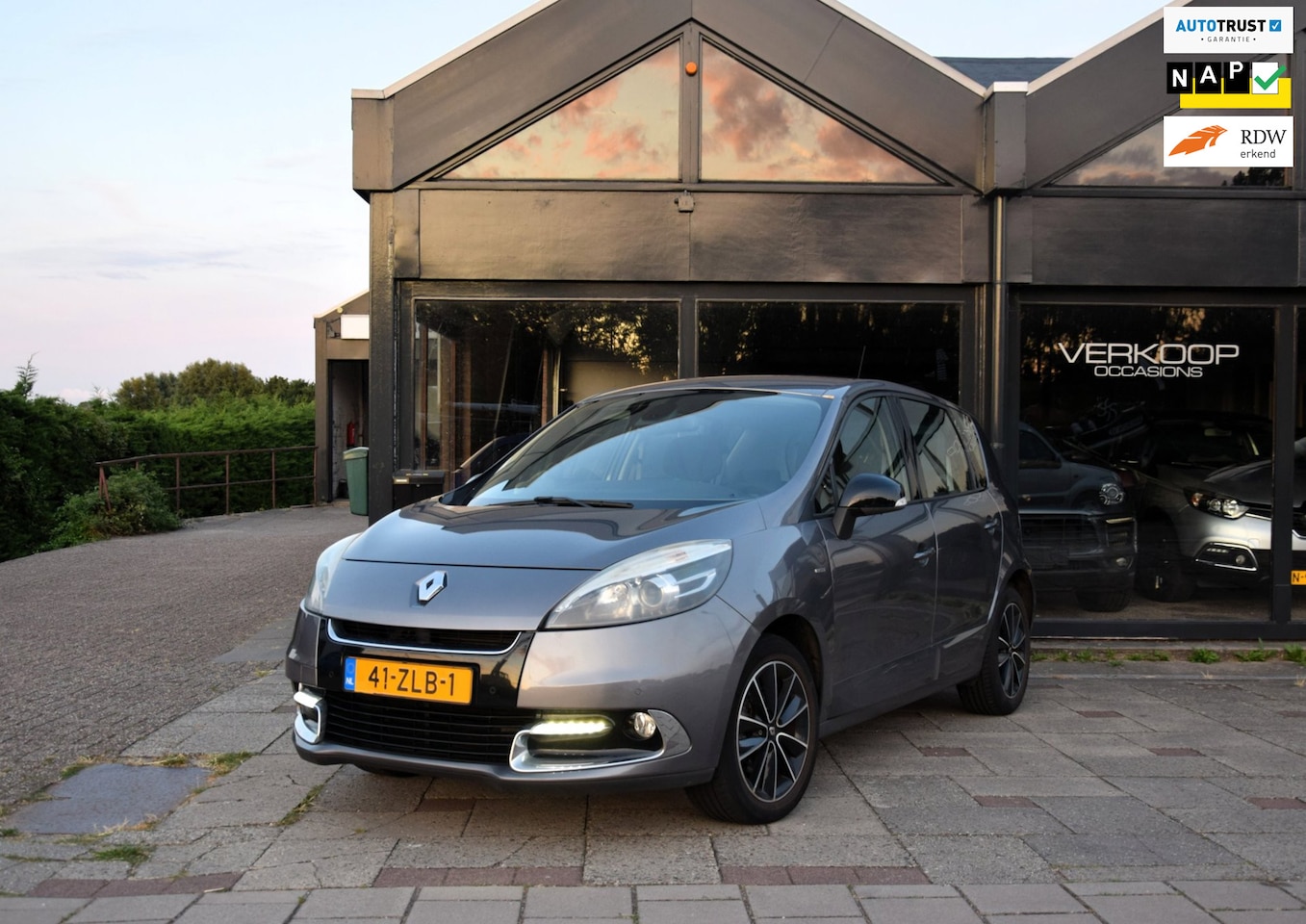 Renault Scénic - 2.0 BOSE 2.0 Bose - AutoWereld.nl