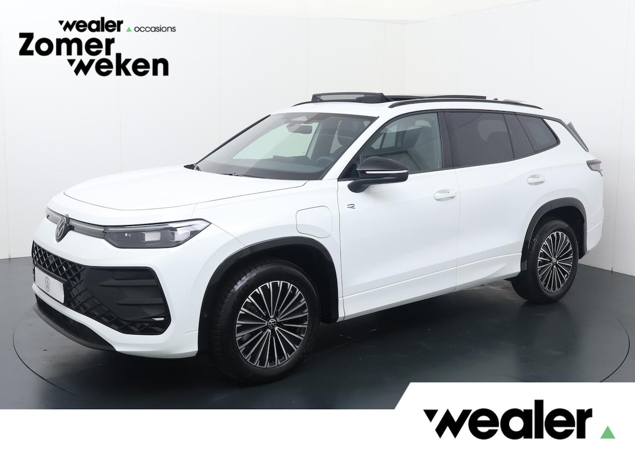 Volkswagen Tayron - 1.5 eHybrid R-Line Edition | 272 PK | Trekhaak | Panoramadak | Lederen bekleding | Head-up - AutoWereld.nl