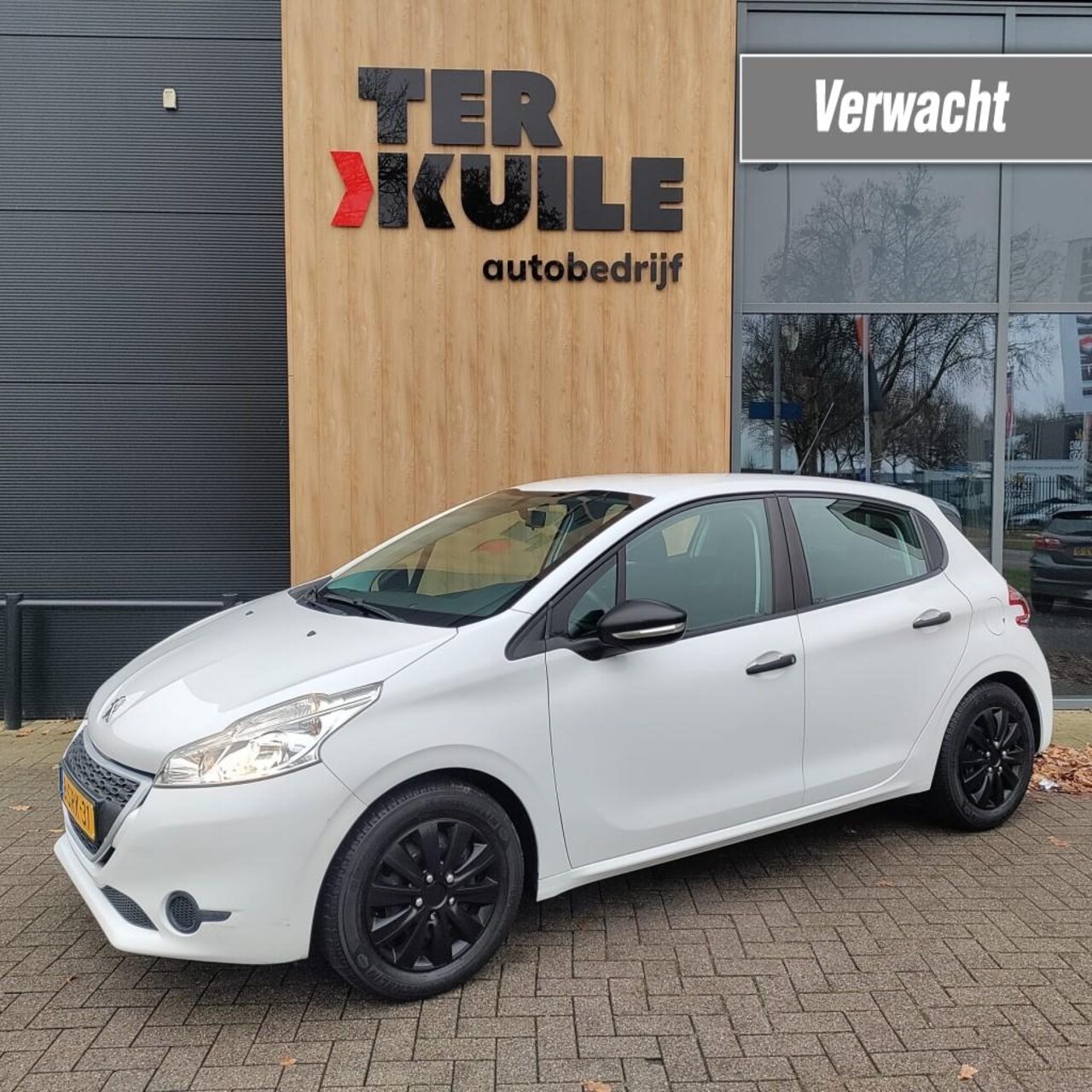 Peugeot 208 - 1.0 VTI Access / Nieuwe motor + rij-klaar! APK.. - AutoWereld.nl