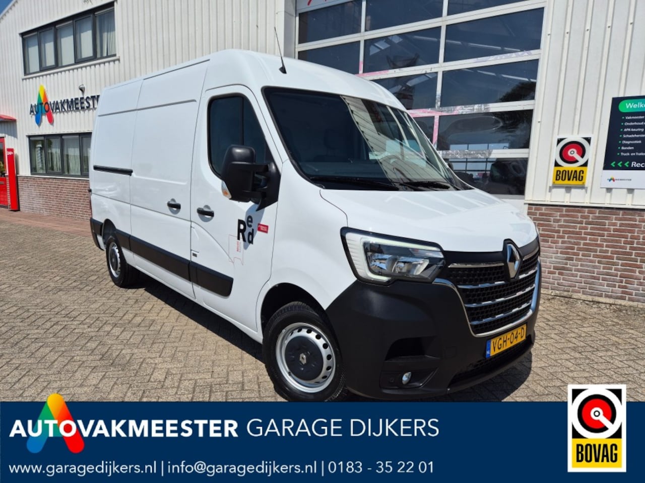 Renault Master - Red Van 3T5 E6 L2 H2 135 Pk Nwe APK - AutoWereld.nl