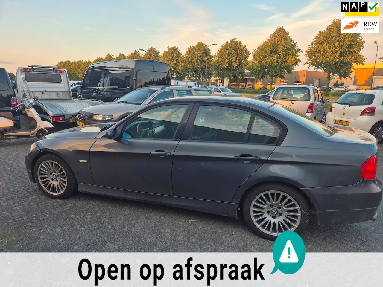 BMW 3-serie - 318i Dynamic Executive / Lees Tekst - AutoWereld.nl