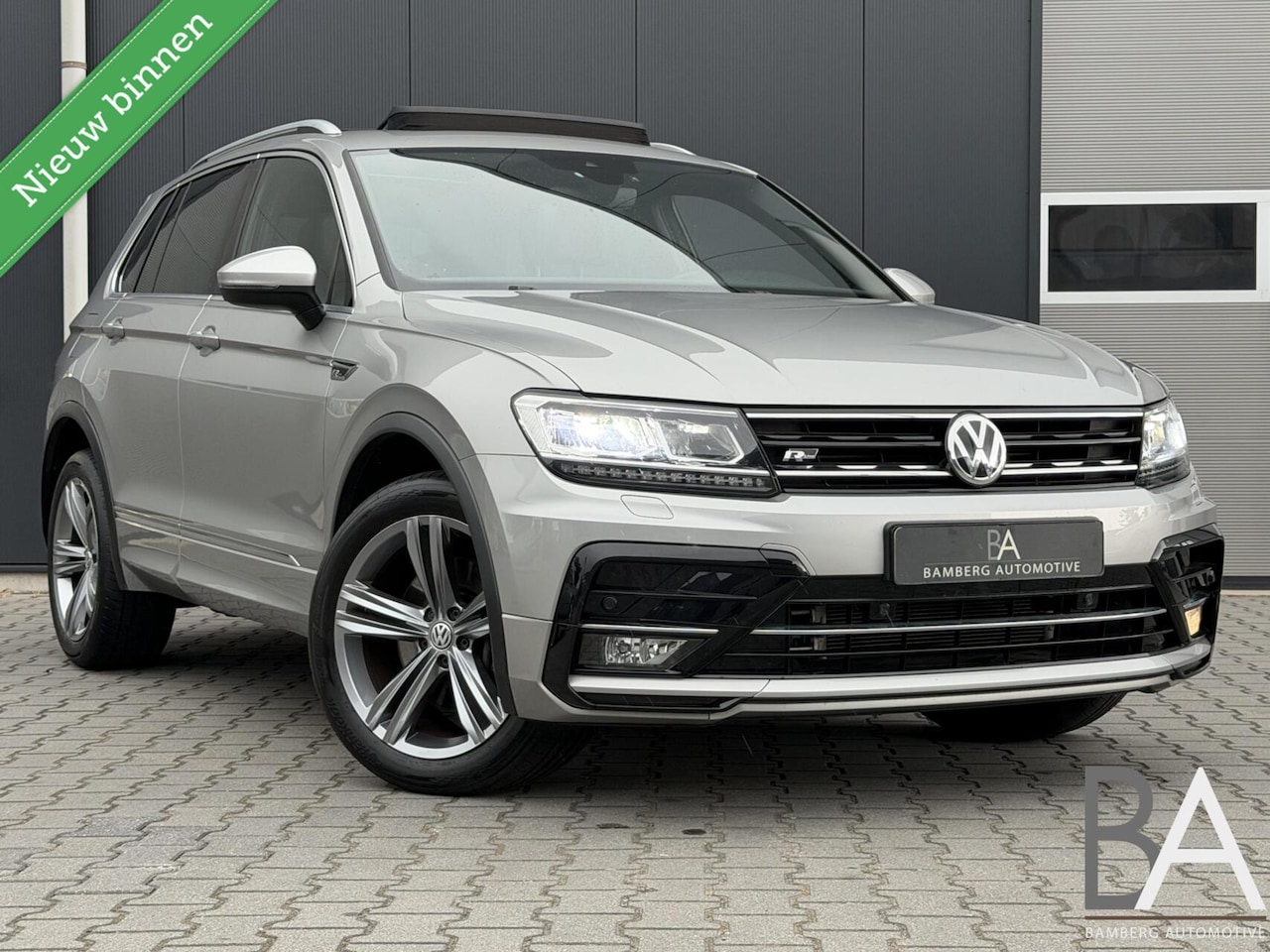 Volkswagen Tiguan - 2.0 TSI 4Motion Highline|pano|trekhaak - AutoWereld.nl