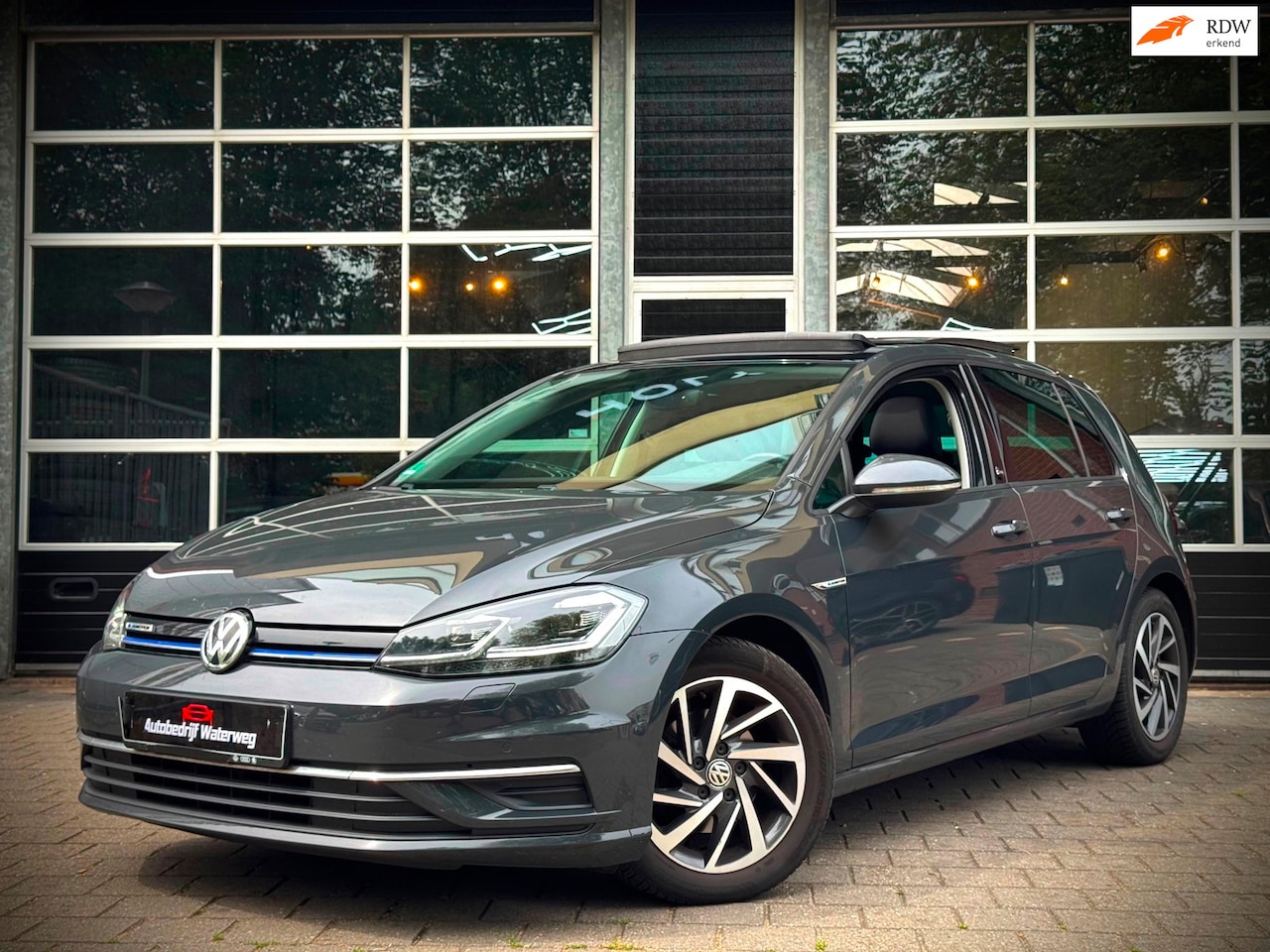Volkswagen Golf - 1.5| TSI|Highline|DSG|Pano|Led|CarPlay| - AutoWereld.nl