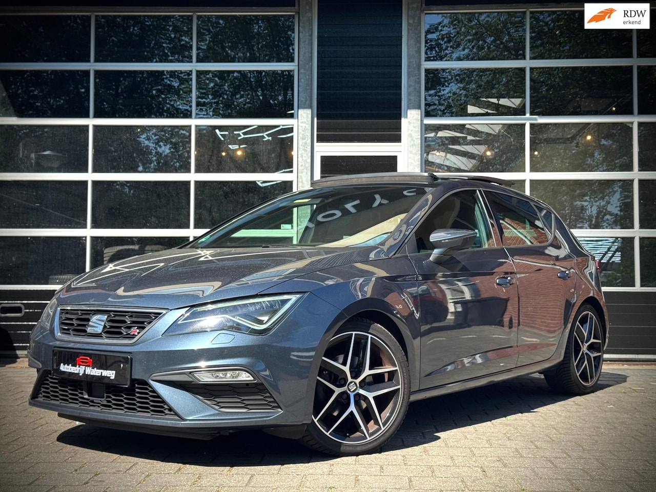 SEAT Leon - 1.5 TSI FR |150PK |DSG-7|PANO| KEYLESS| LED|SFEER| - AutoWereld.nl