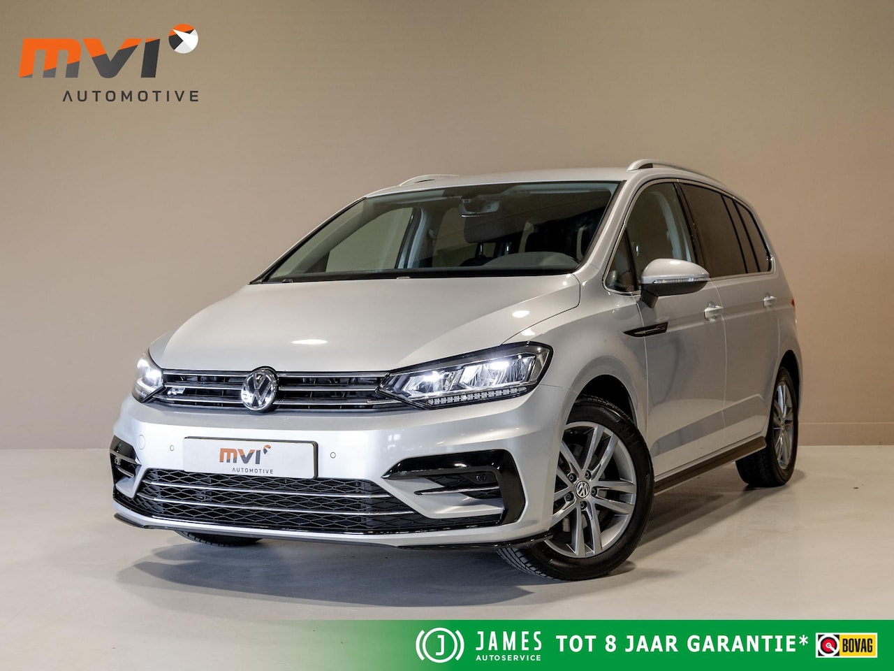 Volkswagen Touran - 1.4 TSI Highline Edition R 7p 150pk / Trekhaak / Achteruitrijcamera / Stoelverwarming / Ad - AutoWereld.nl