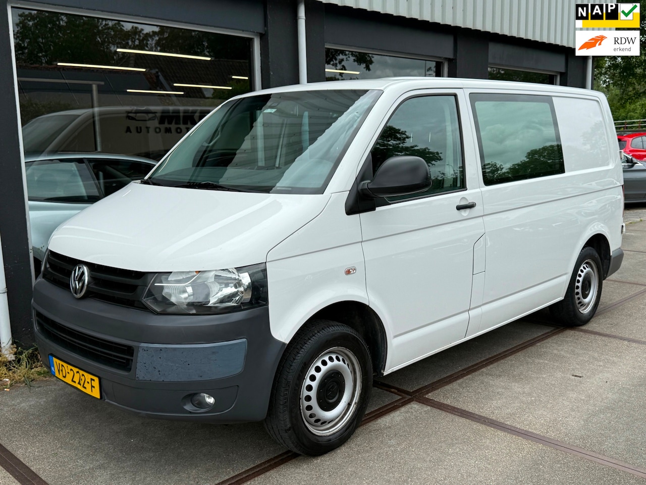 Volkswagen Transporter - 2.0 TDI L1H1 DC Comfort 5P Airco/Navi - AutoWereld.nl