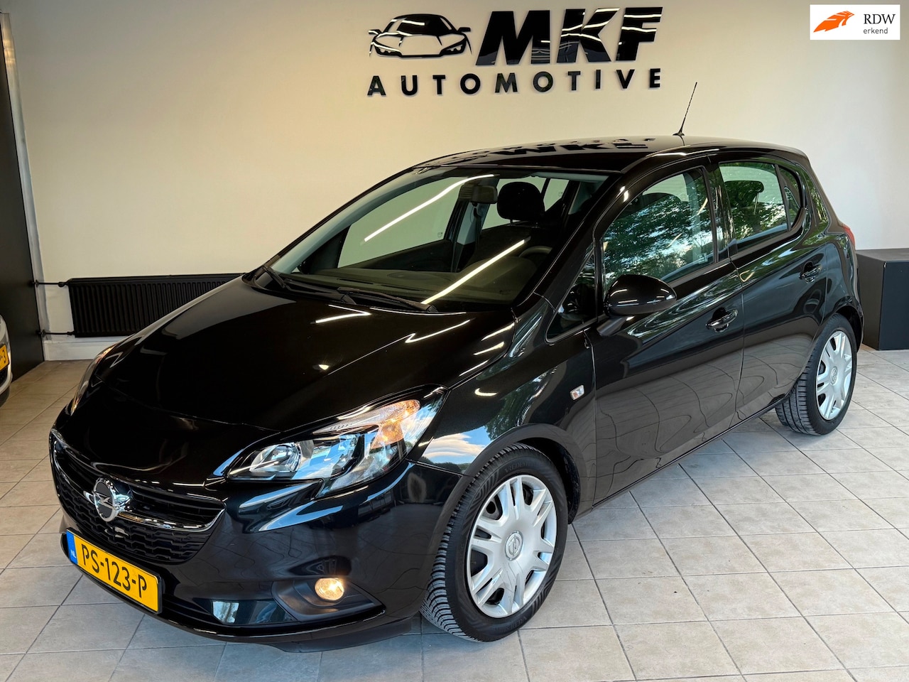Opel Corsa - 1.2 5D 2016 Zwart Airco/Elek Pakket/Nette Auto! - AutoWereld.nl