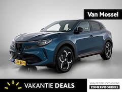 Alfa Romeo Junior - 1.2 Turbo Hybrid Ibrida Speciale | Massage Stoelen | Keyless | Camera