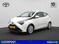 Toyota Aygo - 1.0 VVT-i x-play Automaat | Parkeercamera | Apple Carplay-Android Auto |