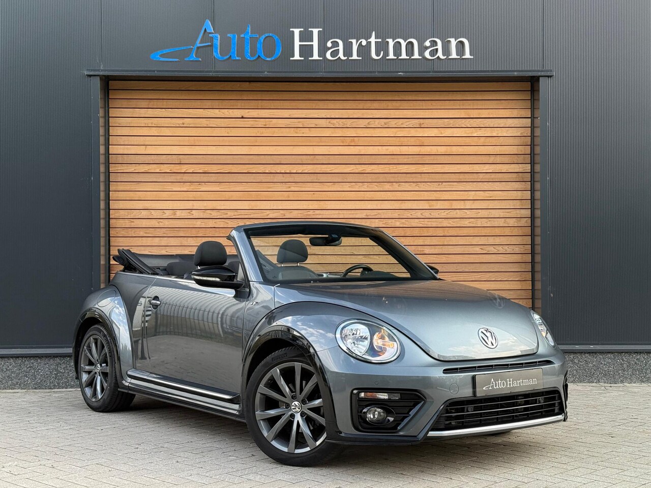 Volkswagen Beetle Cabriolet - 1.4 TSI Dune R-line FENDER-AUDIO|CRUISE|NAVI|PDC V+A - AutoWereld.nl