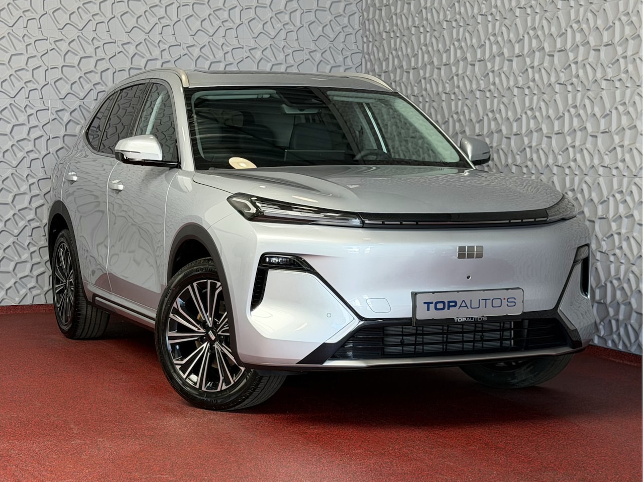 Geely Starray EM-i - 1.5 MAX+ PHEV LONG RANGE 29,8 KWH | 136km WLTP | PANORAMADAK | MASSAGE /STOEL/VERW/KOELING - AutoWereld.nl