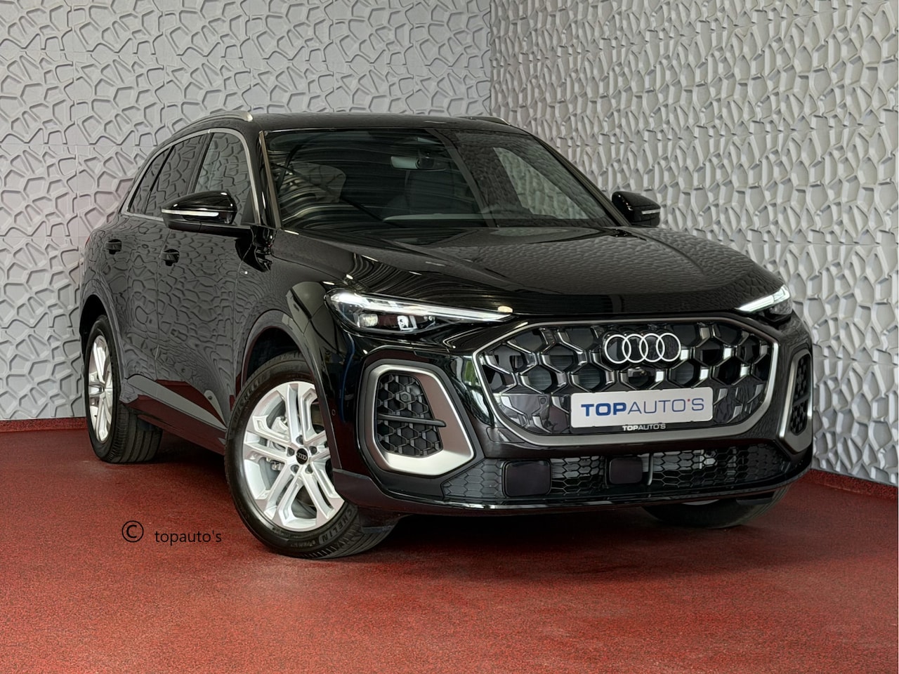 Audi Q5 - 2.0 TFSI E-HYBRID S-EDITION PASS.DISPLAY LEER PANO QUATTRO 300PK 360CAM TREKHAAK MATRIXX L - AutoWereld.nl