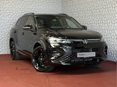 Volkswagen Tiguan - 1.5 eHYBRID 272 PK NW AUTO R-LINE VW.TREKHAAK BLACK PANO XL.NAVI STOEL/STUUR VERW. BLACK.S