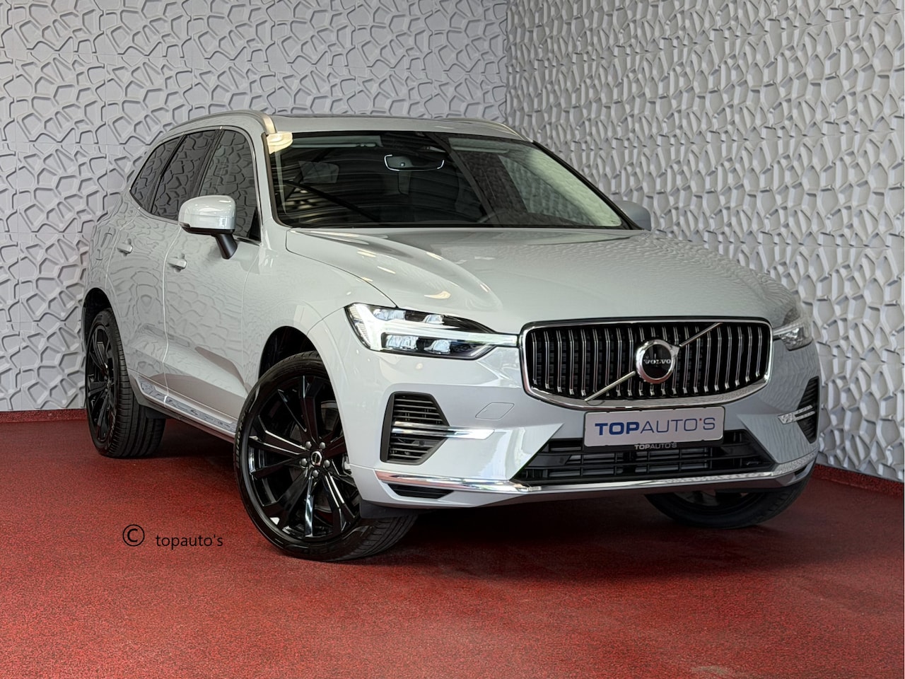 Volvo XC60 - VAPOUR GREY 2.0 T6 350 21''LMV - BLACK EDITION - PK PHEV LEER AWD LONG RANGE PANO PERF.AUD - AutoWereld.nl
