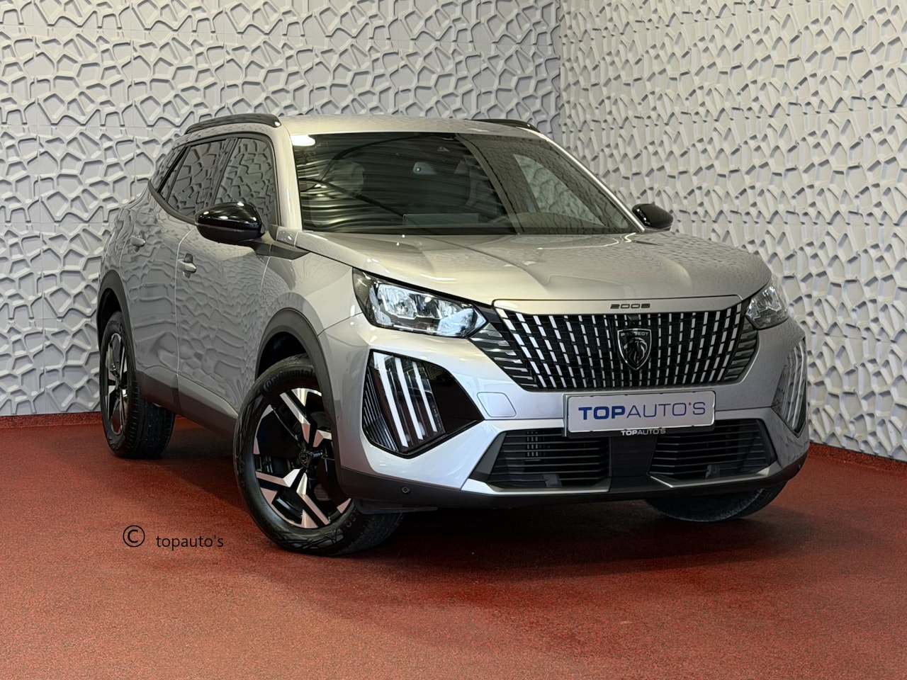 Peugeot 2008 - 1.2 HYBRID 145e ALLURE CARPLAY I-COCKPIT PEUGEOT NAVI 360.CAMERA ADAP.CRUISE ✅Top Auto's W - AutoWereld.nl