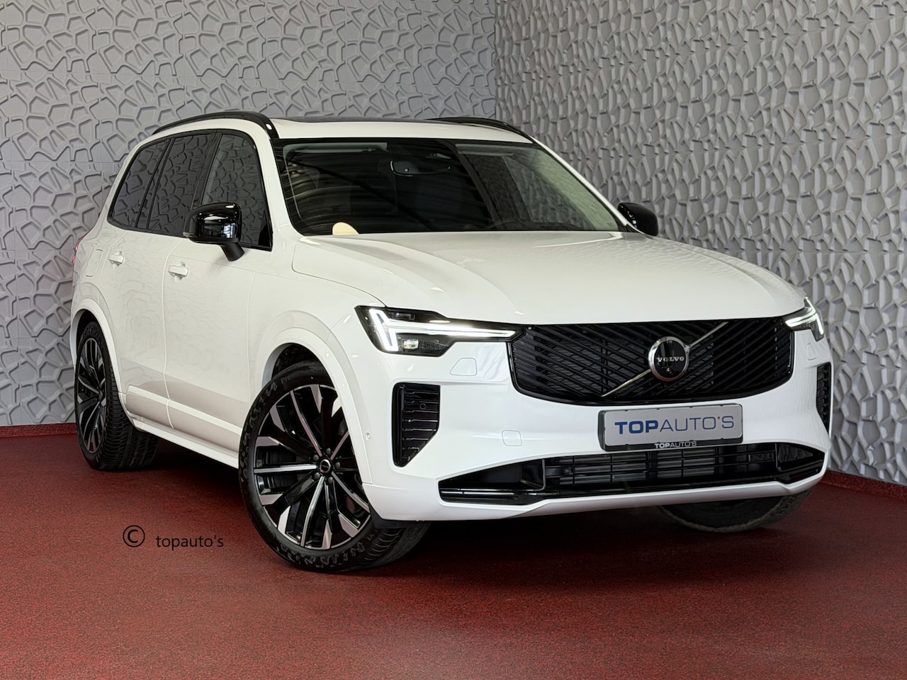 Volvo XC90 - 2.0 T8 456 PK12/25 Bowers & Wilkins LUCHTVERING AWD 7P ULTRA DARK SCHUIFDAK ELEK.TREKHAAK - AutoWereld.nl
