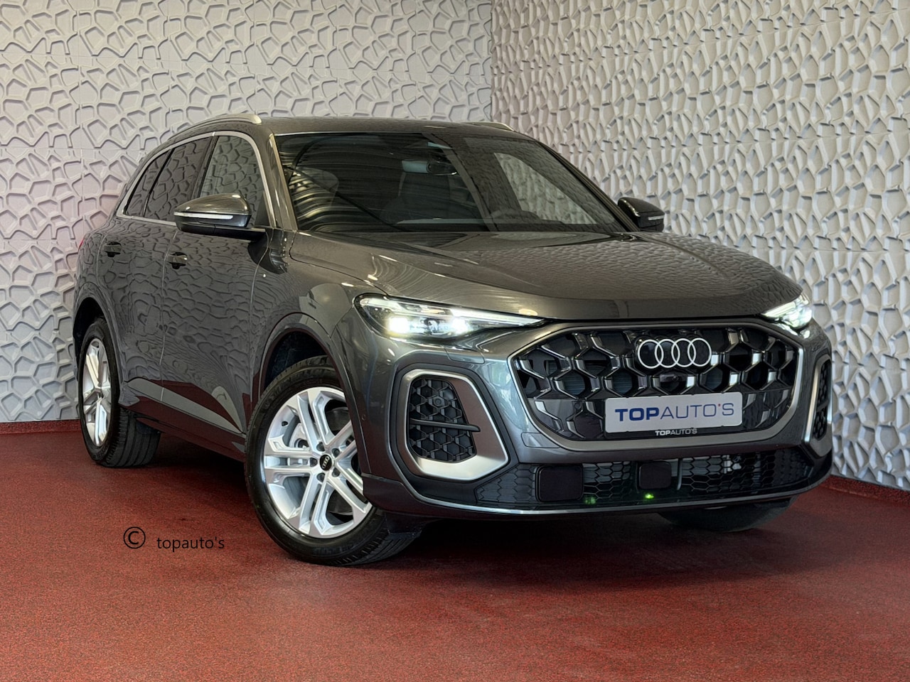 Audi Q5 - 2.0 TFSI E-HYBRID QUATTRO 300 PK S-EDITION PANO PASS.DISPLAY LEER 360CAM TREKHAAK MATRIXX - AutoWereld.nl
