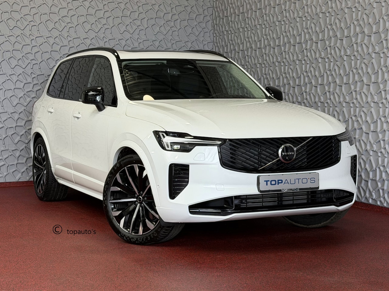 Volvo XC90 - 2.0 T8 456PK 12/25 Bowers & Wilkins LUCHTVERING 12/25 ALCANTARA.HEMEL AWD 7P ULTRA DARK SC - AutoWereld.nl