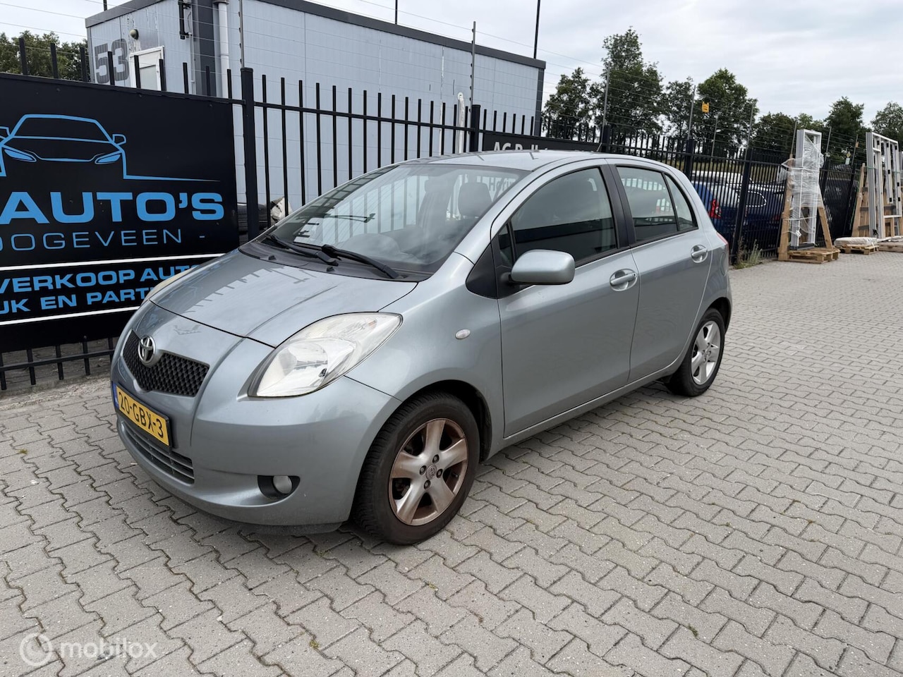Toyota Yaris - 1.3 VVT-i Executive 1.3 VVTi Executive - AutoWereld.nl