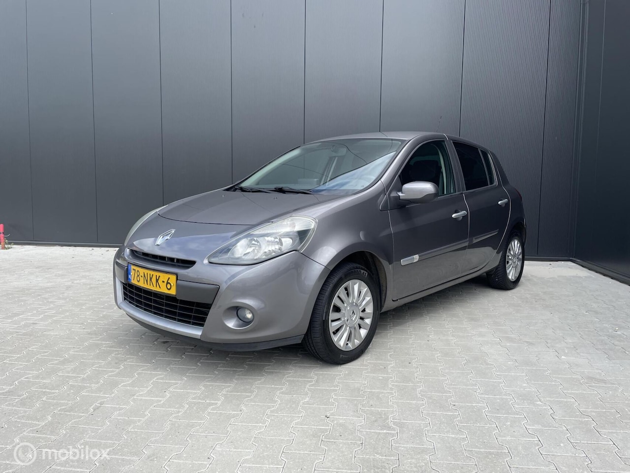 Renault Clio - 1.2 TCe / NAVI / CRUISE / 5 DEURS - AutoWereld.nl