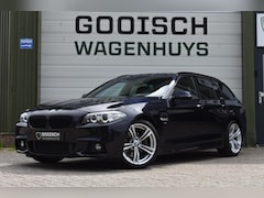 BMW 5-serie Touring - 520i High Executive | Pano | Trekhaak | Camera |