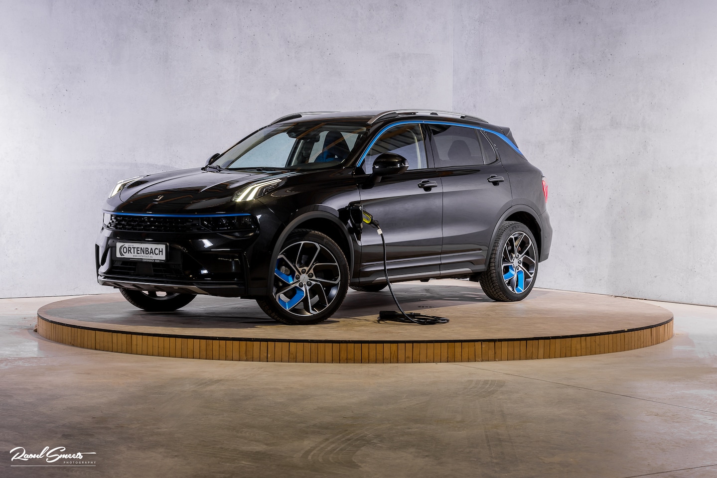 Lynk & Co 01 - 1.5 All-in geprijsd: inclusief onderhoud, 1 jaar BOVAG-garantie | Panorama dak | Adaptieve - AutoWereld.nl