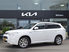 Mitsubishi Outlander - 2.0 PHEV instyle+ | Trekhaak | Leder | Camera | Navigatie | Schuif-/Kanteldak | Adaptive C