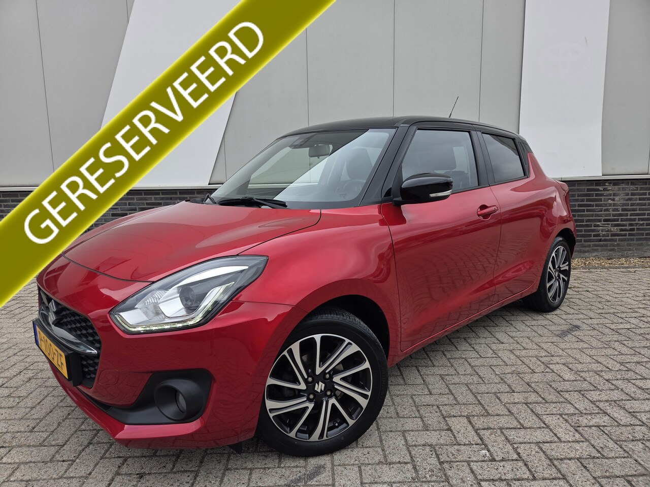 Suzuki Swift - 1.2 Style Smart Hybrid Navi Dode hoek detectie Ad cruise LM velgen PDC achter Stoelverw - AutoWereld.nl