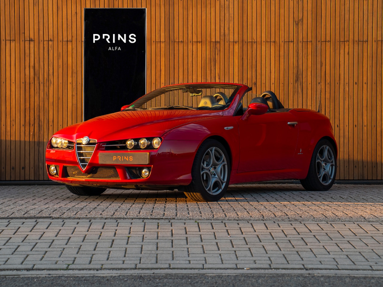 Alfa Romeo Spider - 3.2 JTS Q4 Exclusive | Origineel NL | Prins onderhouden - AutoWereld.nl