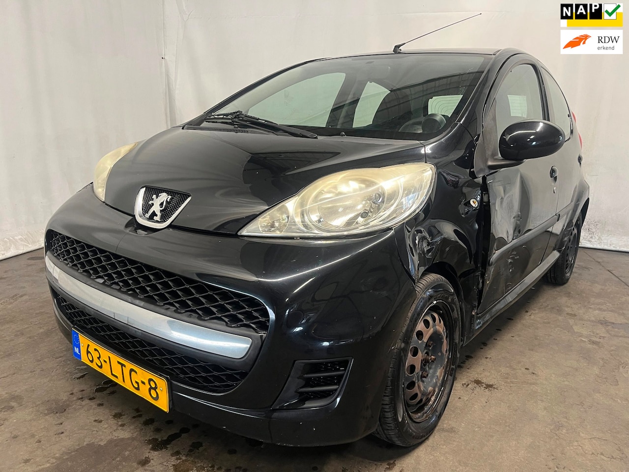 Peugeot 107 - 1.0-12V XS - Schade - AutoWereld.nl