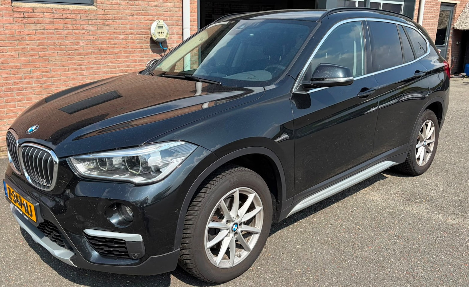 BMW X1 - SDrive18d High Executive Sportleder Navi - AutoWereld.nl