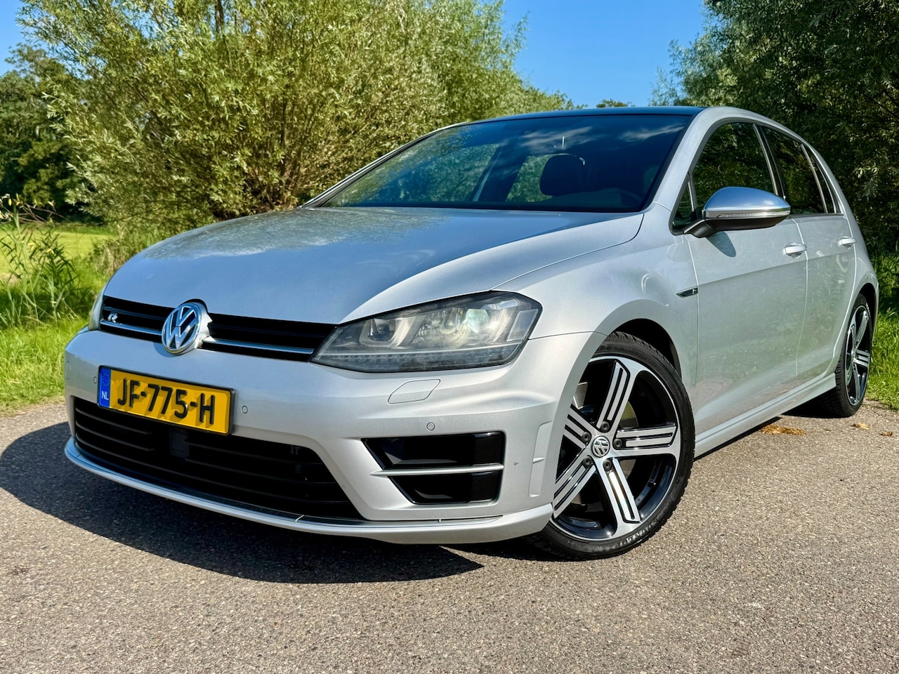 Volkswagen Golf - 2.0 TSI R 4Motion / Automaat / Schuif-Kanteldak / Goed onderhouden / Bearlock Versnellings - AutoWereld.nl