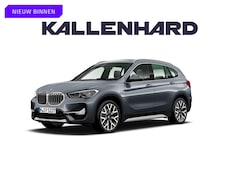 BMW X1 - sDrive20i xLine - Pano - Trekhaak - Head-Up - Camera