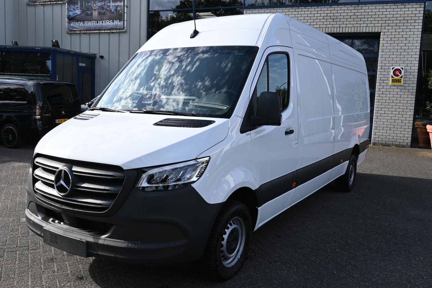 Mercedes-Benz Sprinter - 317 CDI L3H2 Pro Led, Elektrische schuifdeur, Distronic, Etc. - AutoWereld.nl
