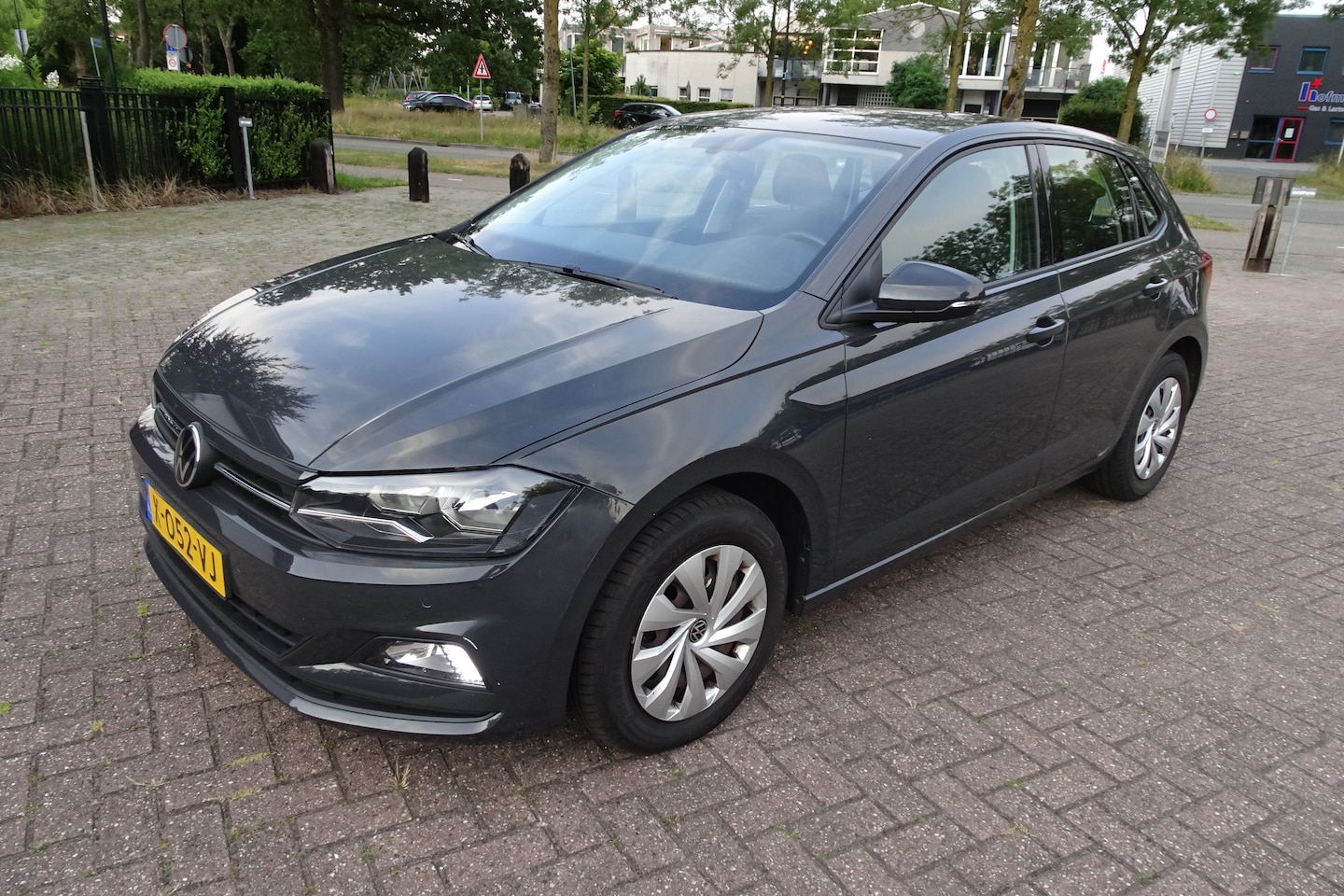 Volkswagen Polo - 1.0 TSI Comfortline Business 5 Drs * 95pk * AIRCO * NAVI * PDC * Cruise Control * - AutoWereld.nl