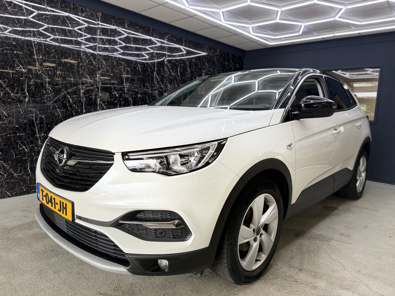 Opel Grandland X - 1.2 Turbo Ultimate 1.2 Turbo Ultimate - AutoWereld.nl