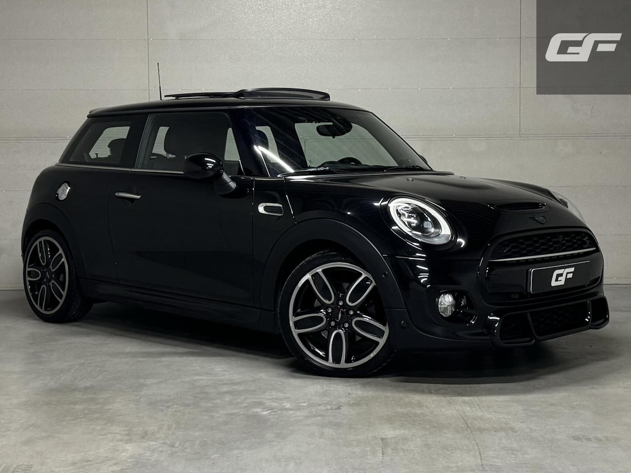 MINI John Cooper Works - Mini 2.0 S JCW Pano HUD H/K Leer DAB+ ACC NAP - AutoWereld.nl