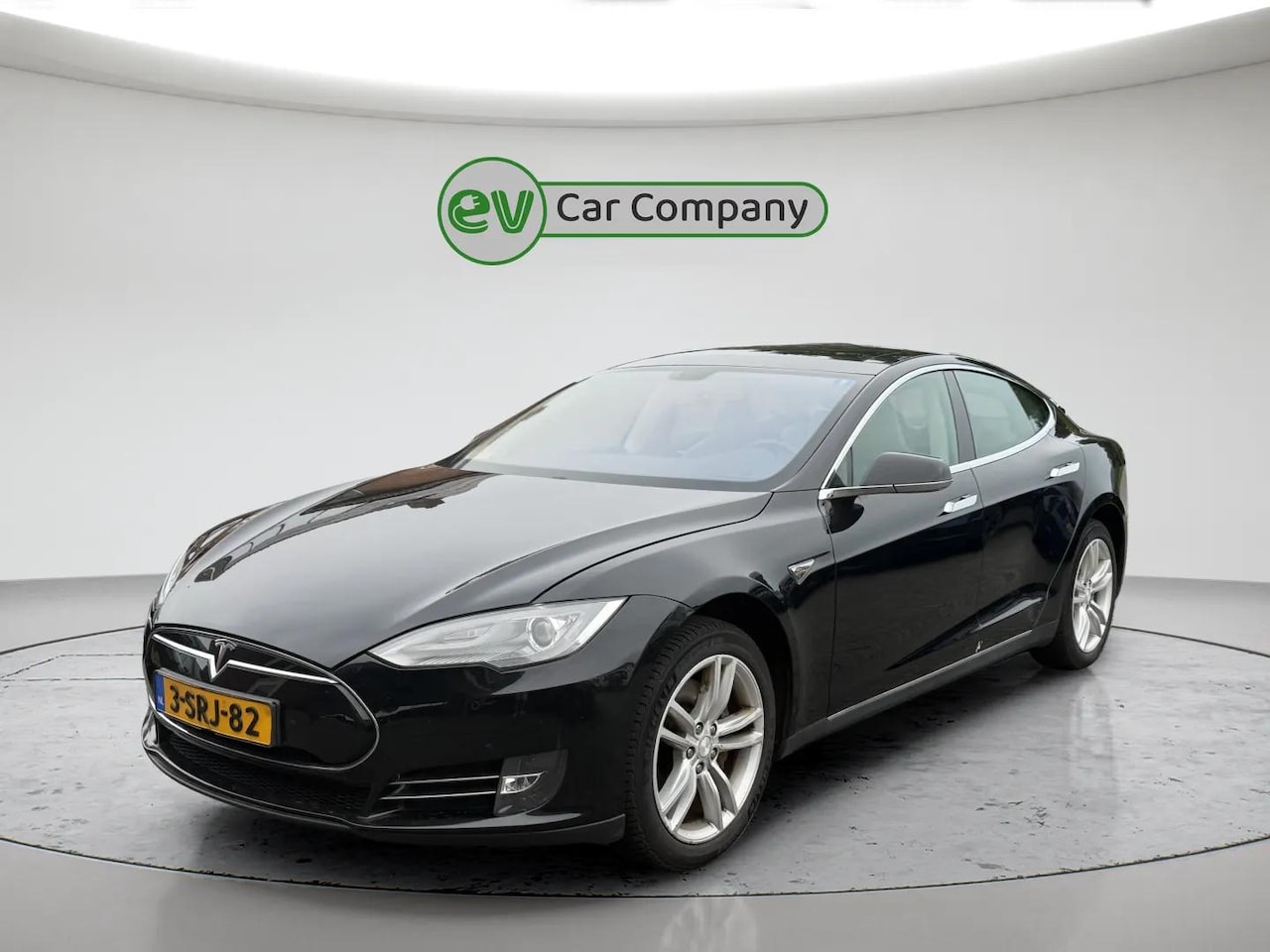 Tesla Model S - 85 Base | SOH 85% | Free supercharging SC01 | 1e eigenaar! | CCS Upgrade | Panoramadak | V - AutoWereld.nl