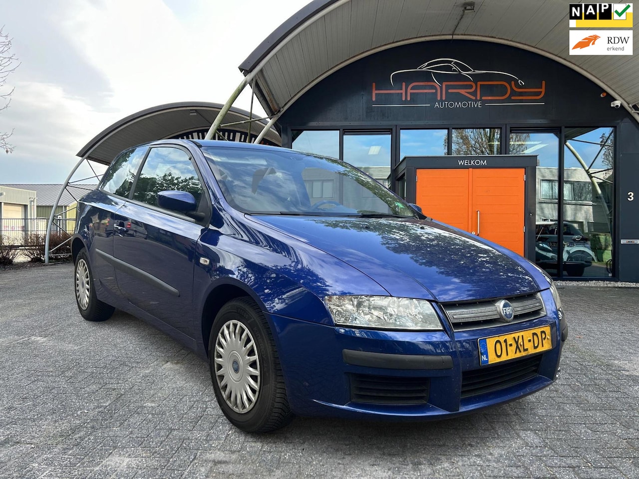 Fiat Stilo - 1.4-16V Active Stuurbekr Defect APK 02-2027 - AutoWereld.nl