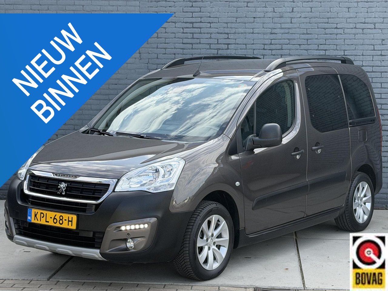 Peugeot Partner Tepee - 1.2 PureTech Active 1.2 PureTech Active - AutoWereld.nl