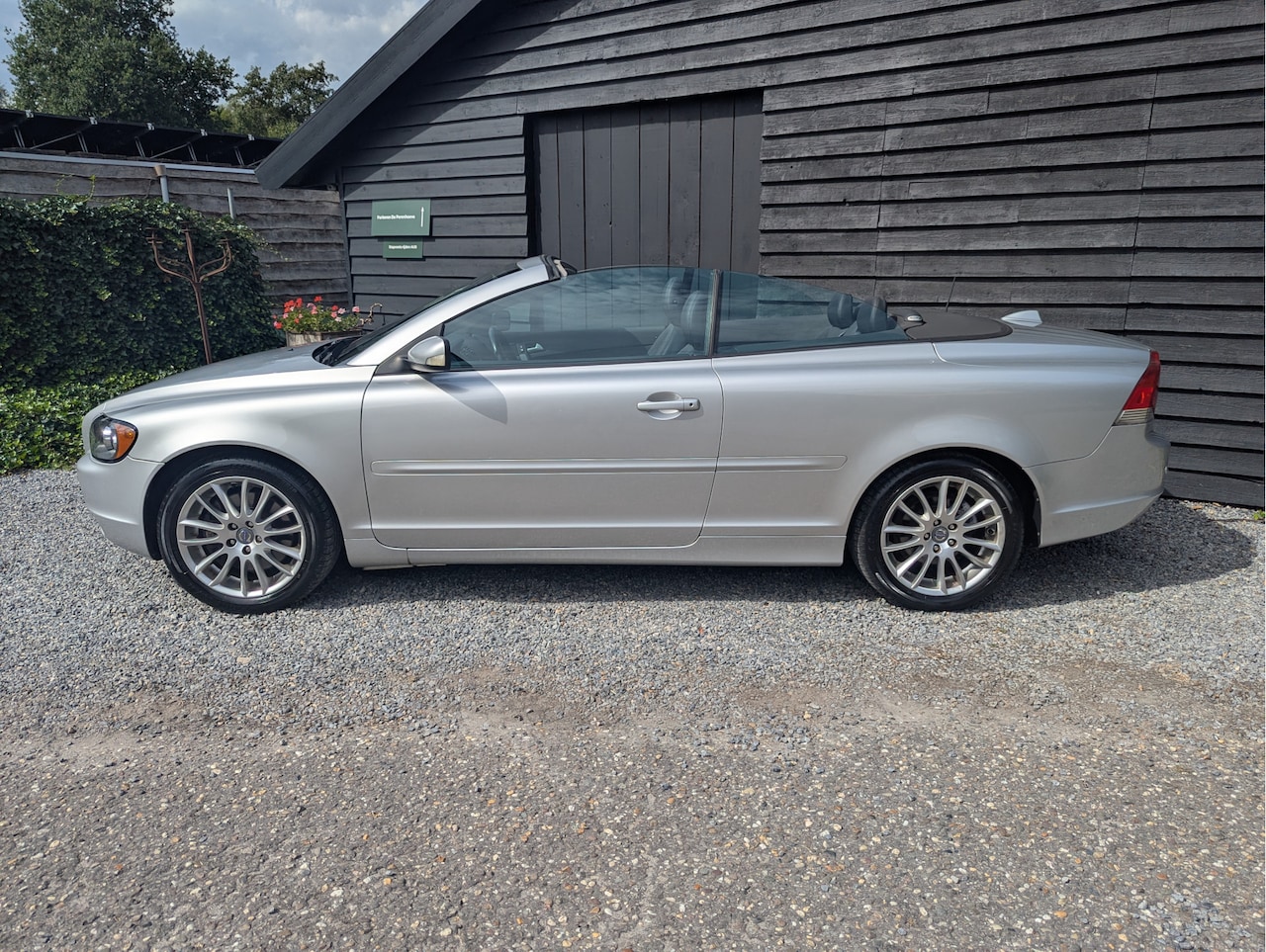 Volvo C70 Convertible - 2.4 D5 Summum 2.4 D5 Summum - AutoWereld.nl