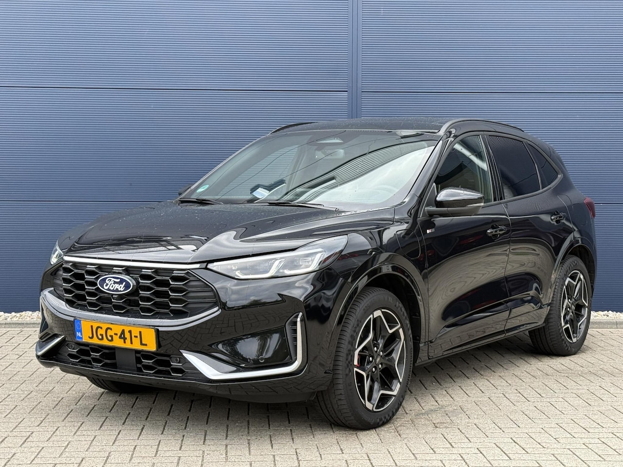 Ford Kuga - 2.5 PHEV ST-Line X | Panodak eletrisch te openen | Wegklapbare trekhaak electrisch | AGR s - AutoWereld.nl