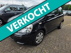 Toyota Yaris - 1.3 VVT-i Sol *apk:07-2027