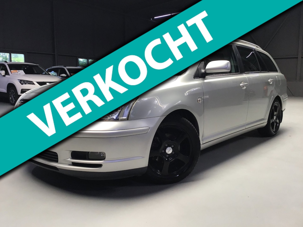 Toyota Avensis Wagon - 1.8 VVTi Linea Terra I New Apk + Kln Brt I Trekhaak I Airco I 16inch LMV I Isofix I Compl. - AutoWereld.nl