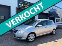 Opel Corsa - 1.4-16V Cosmo luxe uitvoering